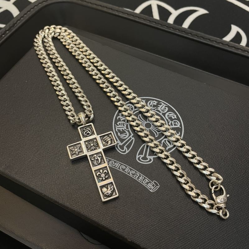 Ch*0me He**ts necklaces